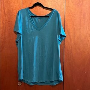 Torrid v-neck tee